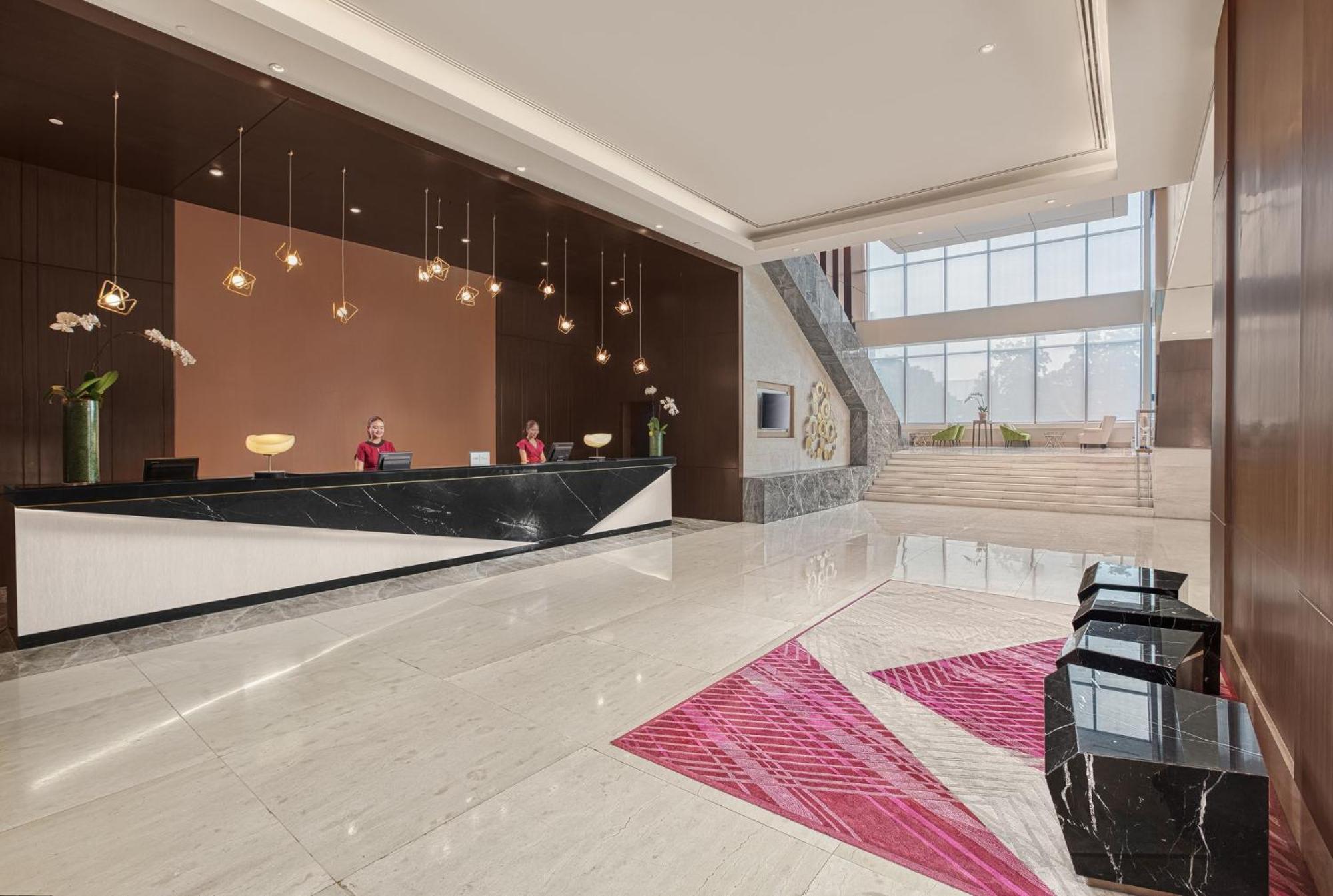 Crowne Plaza Manila Galleria By Ihg Pasig City Exterior foto